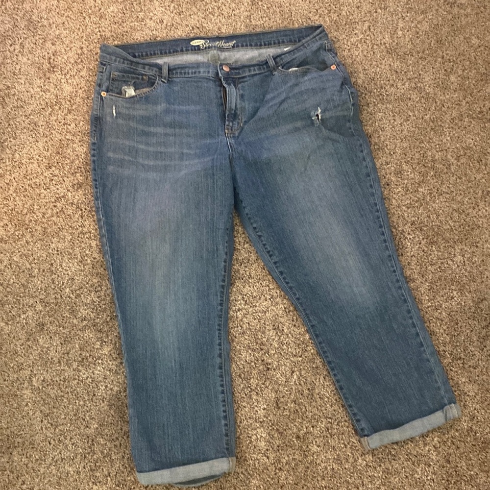 Old Navy Sweetheart Cuffed Cropped Jeans